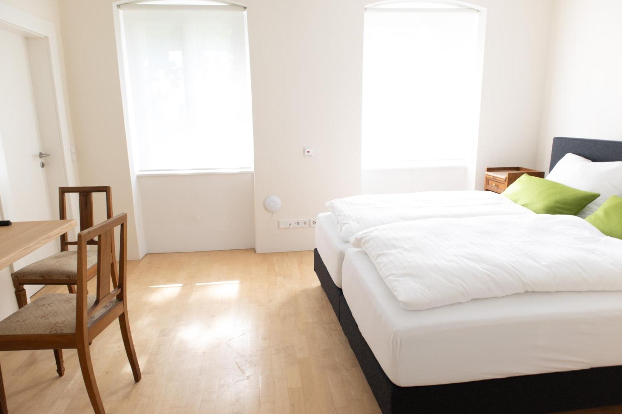 Villaflora Gaestehaus Riedlingen Room photo